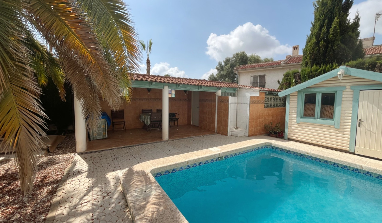 Reventa - Villa independiente - Ciudad Quesada - Central Quesada
