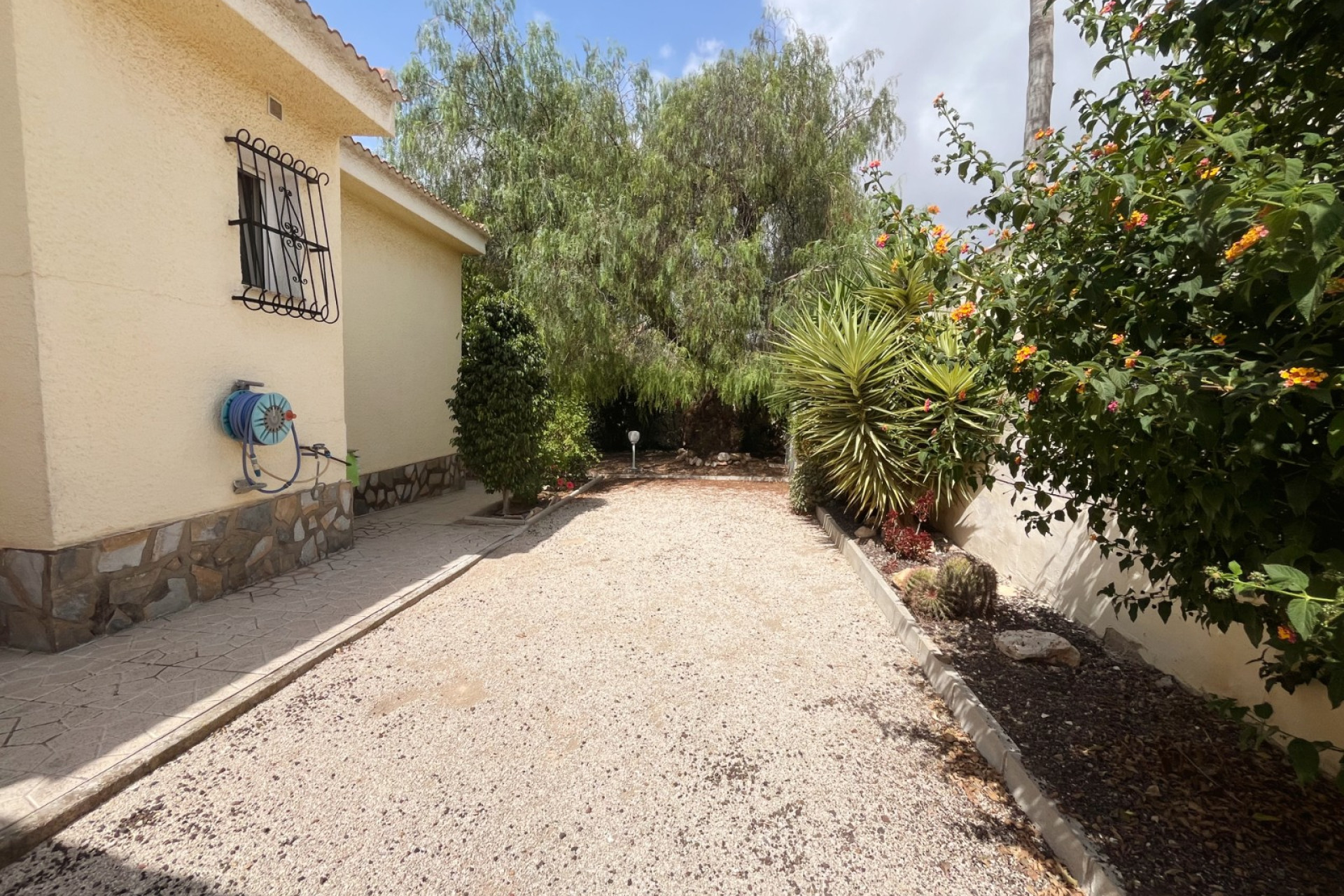 Reventa - Villa independiente - Ciudad Quesada - Central Quesada
