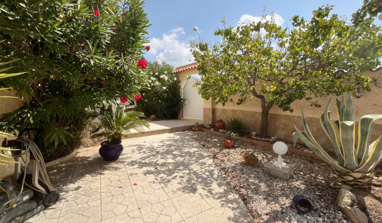 Reventa - Villa independiente - Ciudad Quesada - Central Quesada