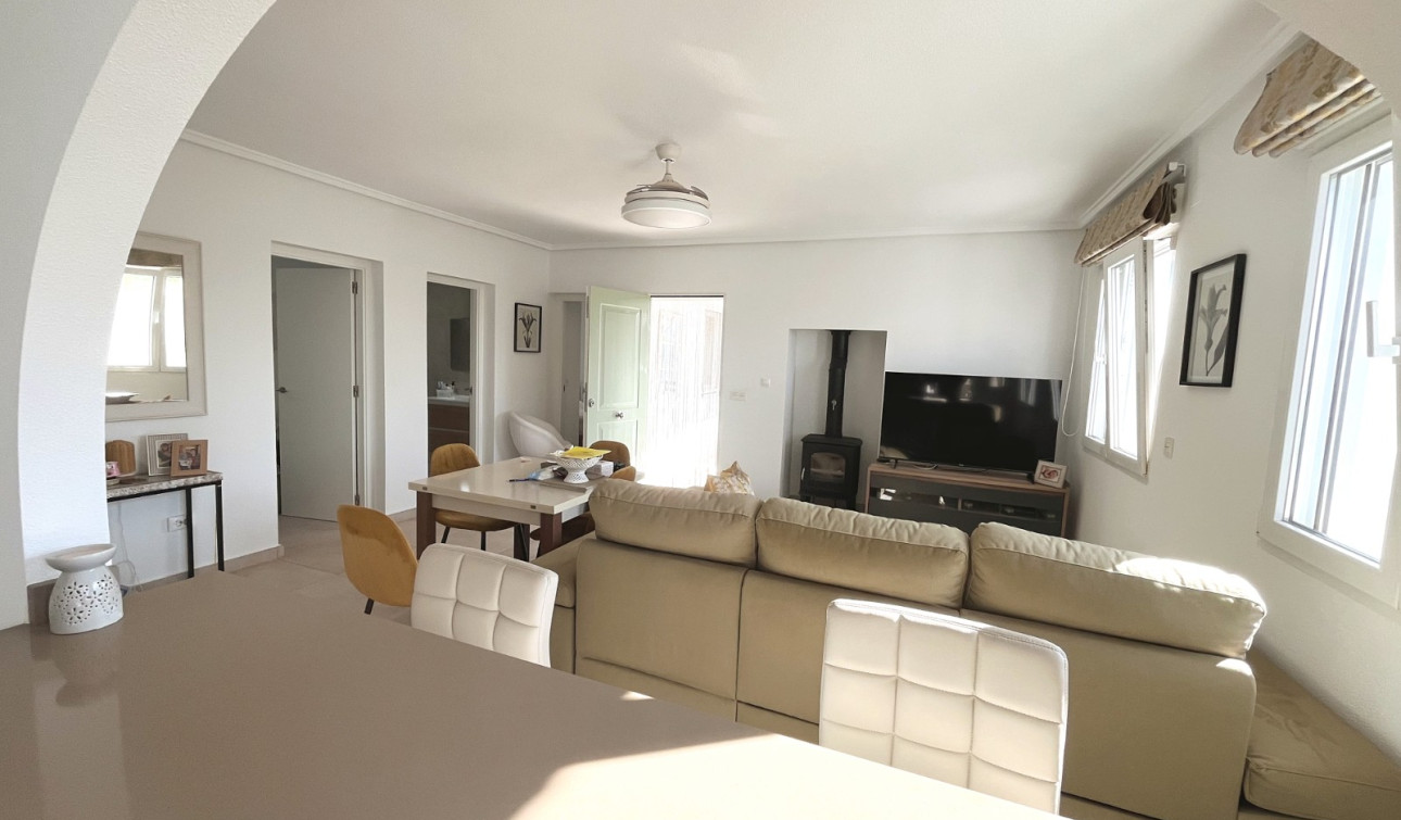 Reventa - Villa independiente - Ciudad Quesada - Central Quesada