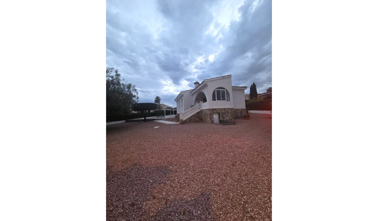 Reventa - Villa independiente - Ciudad Quesada - Central Quesada