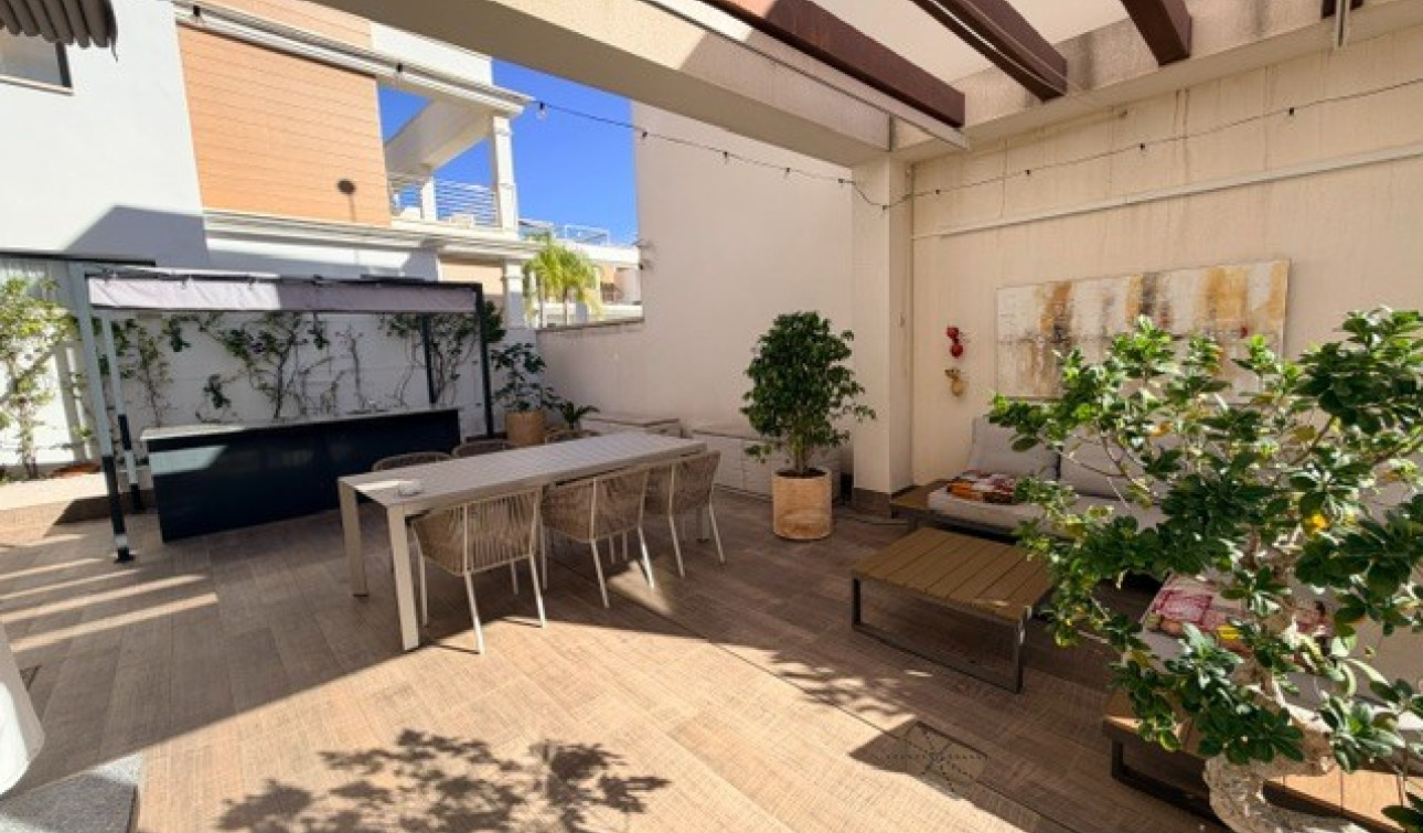 Reventa - Villa independiente - Ciudad Quesada - Ciudad Quesada - Doña Pepa