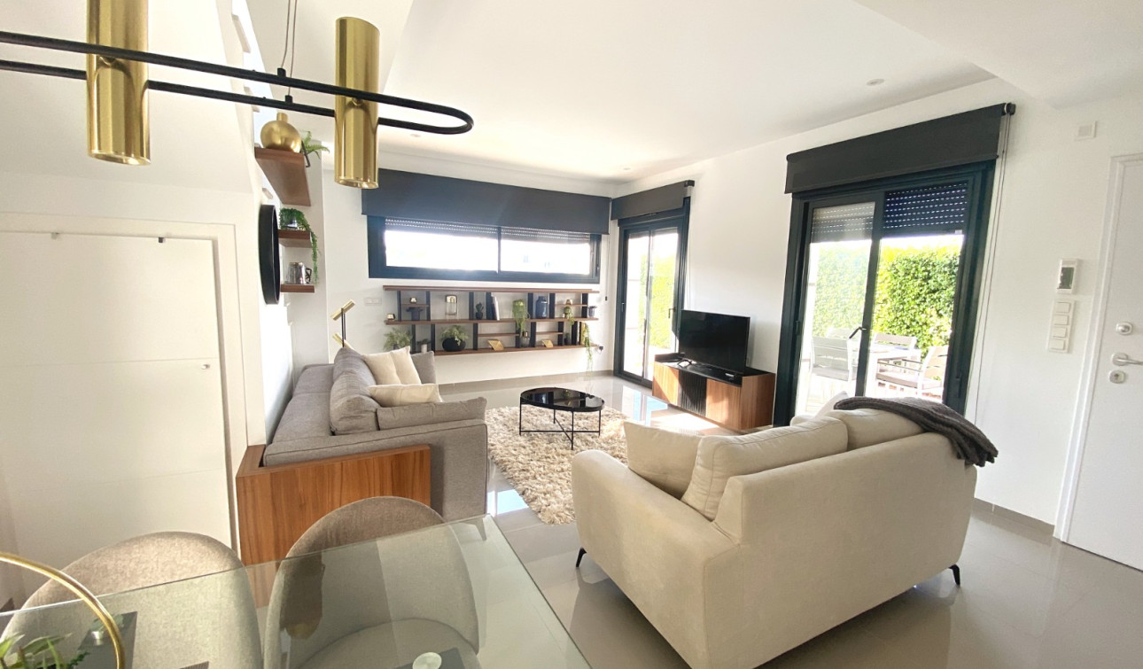 Reventa - Villa independiente - Ciudad Quesada - Doña Pena