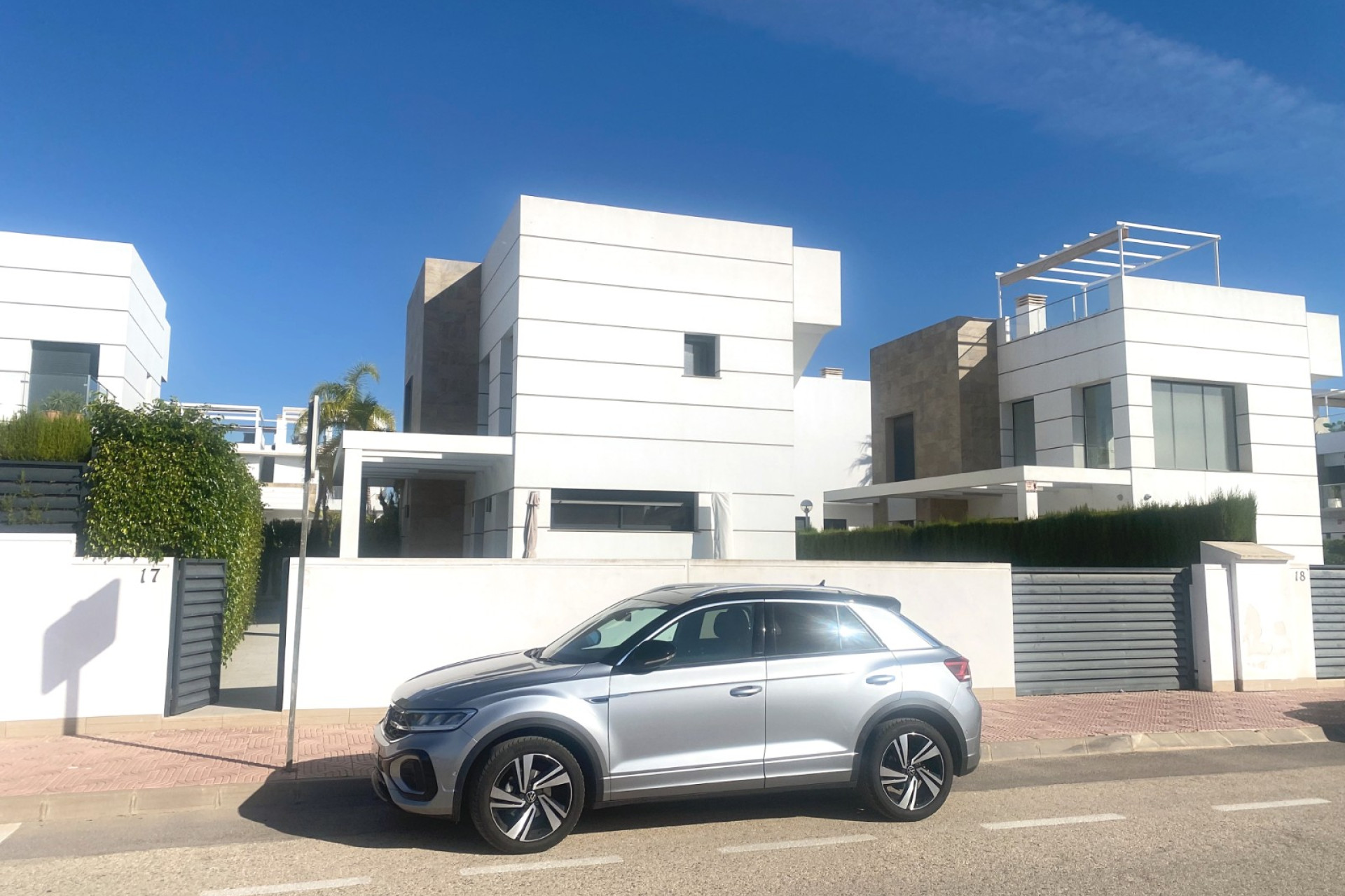 Reventa - Villa independiente - Ciudad Quesada - Doña Pena