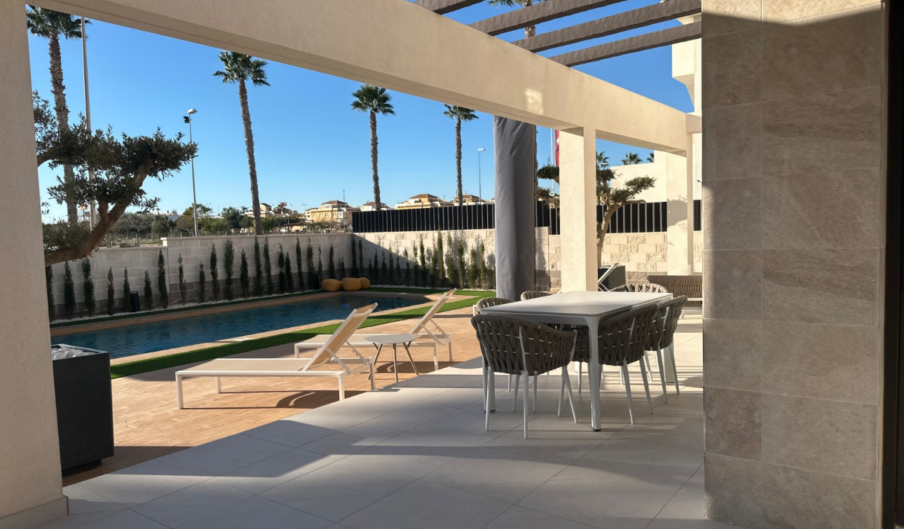 Reventa - Villa independiente - Ciudad Quesada - Doña Pepa