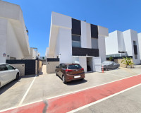Reventa - Villa independiente - Ciudad Quesada - Doña Pepa *