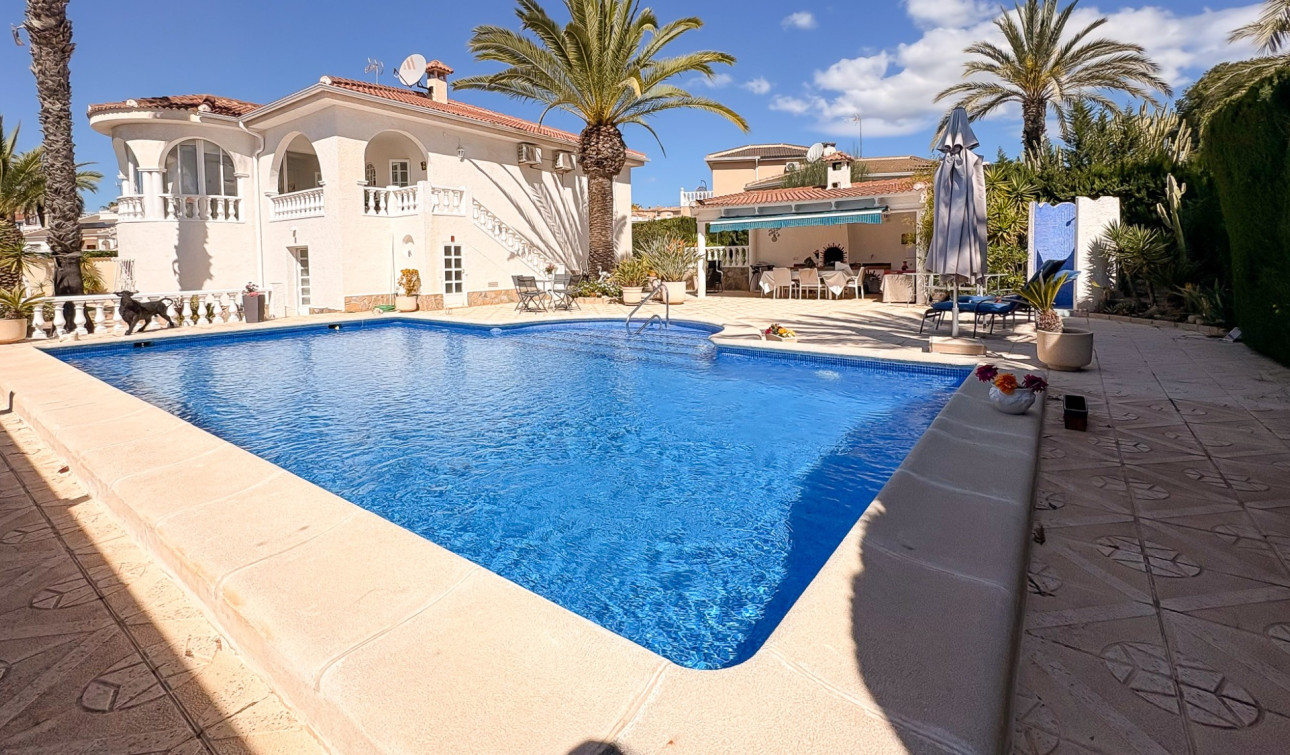 Reventa - Villa independiente - Ciudad Quesada