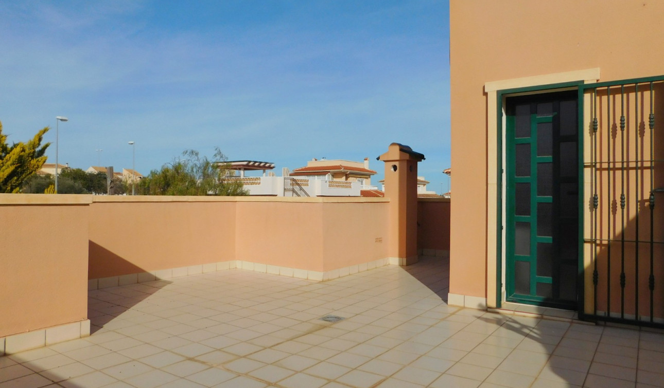 Reventa - Villa independiente - Ciudad Quesada