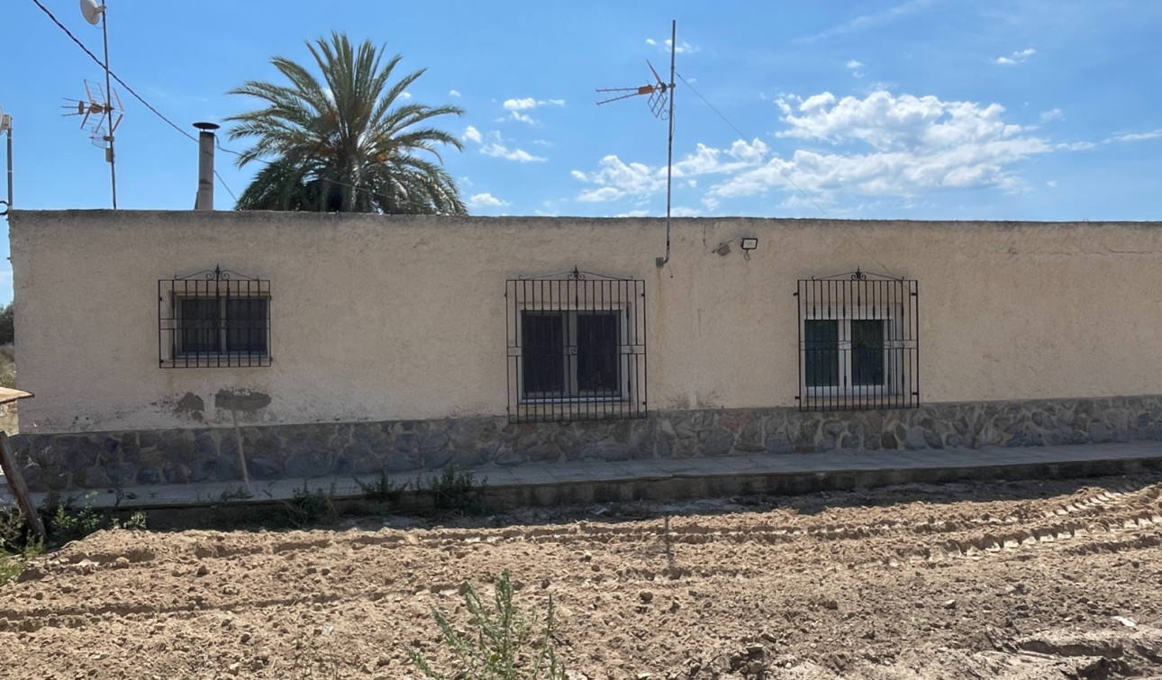 Reventa - Villa independiente - Crevillente