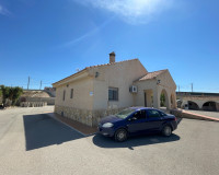 Reventa - Villa independiente - Crevillente