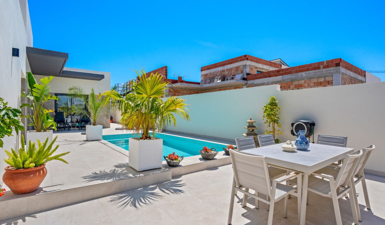 Reventa - Villa independiente - Daya Nueva - Costa Blanca South