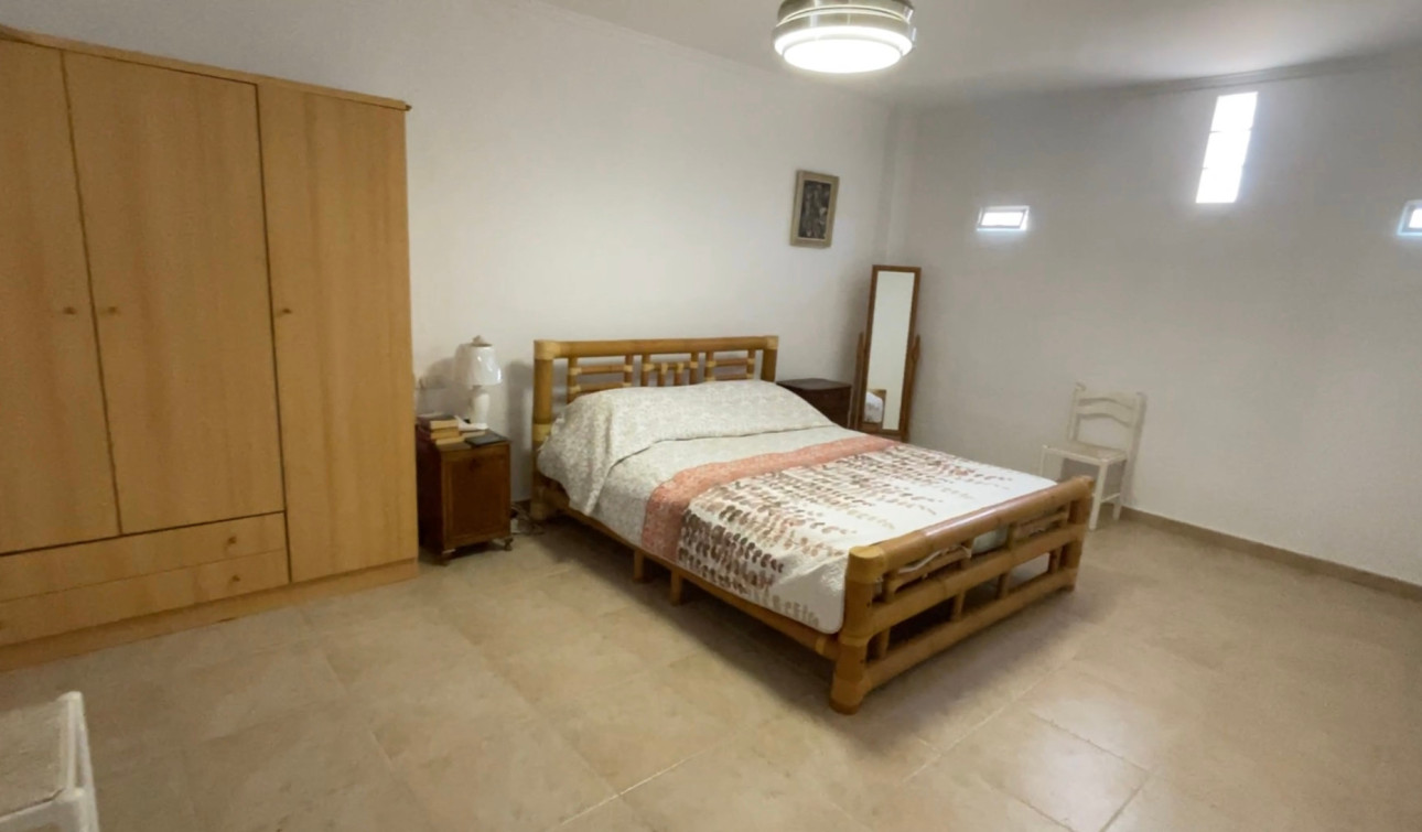 Reventa - Villa independiente - Daya Nueva