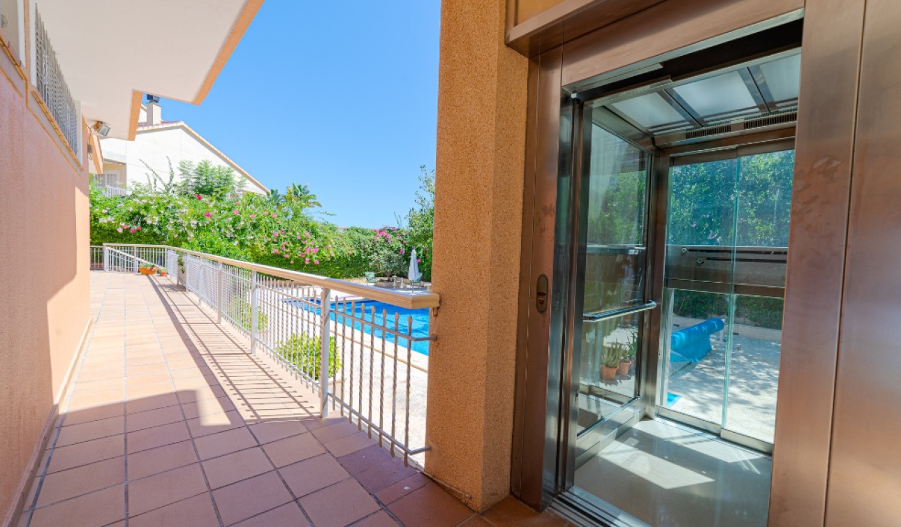 Reventa - Villa independiente - Dehesa de Campoamor - Campoamor