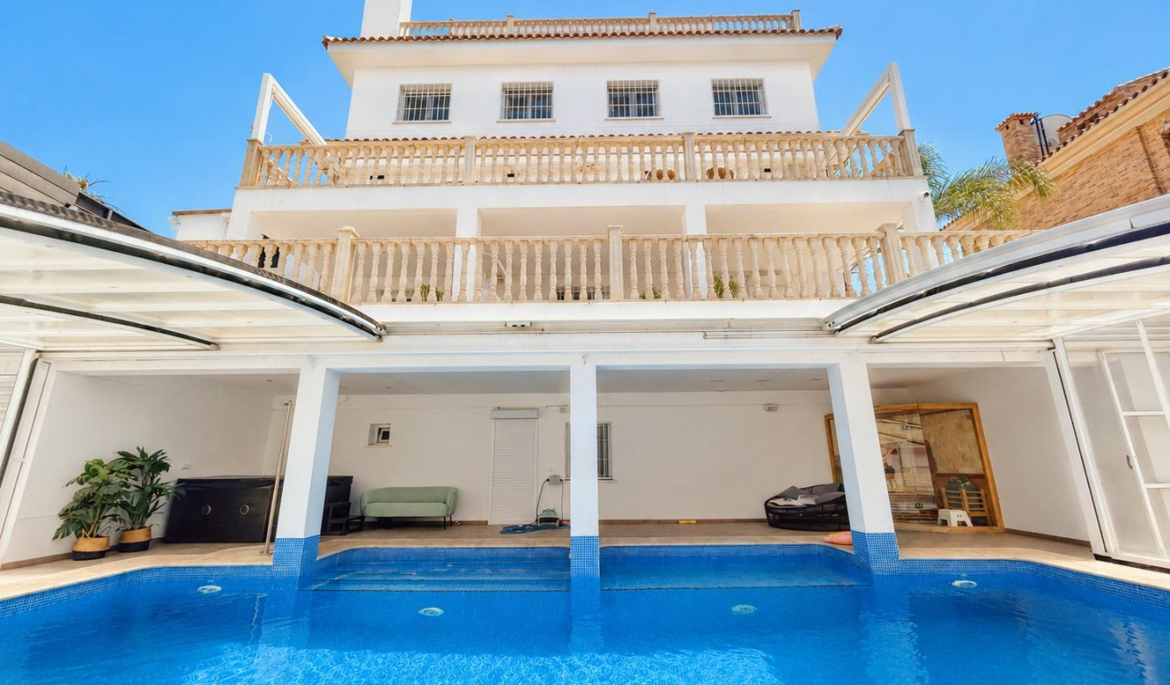 Reventa - Villa independiente - Dehesa de Campoamor - Campoamor