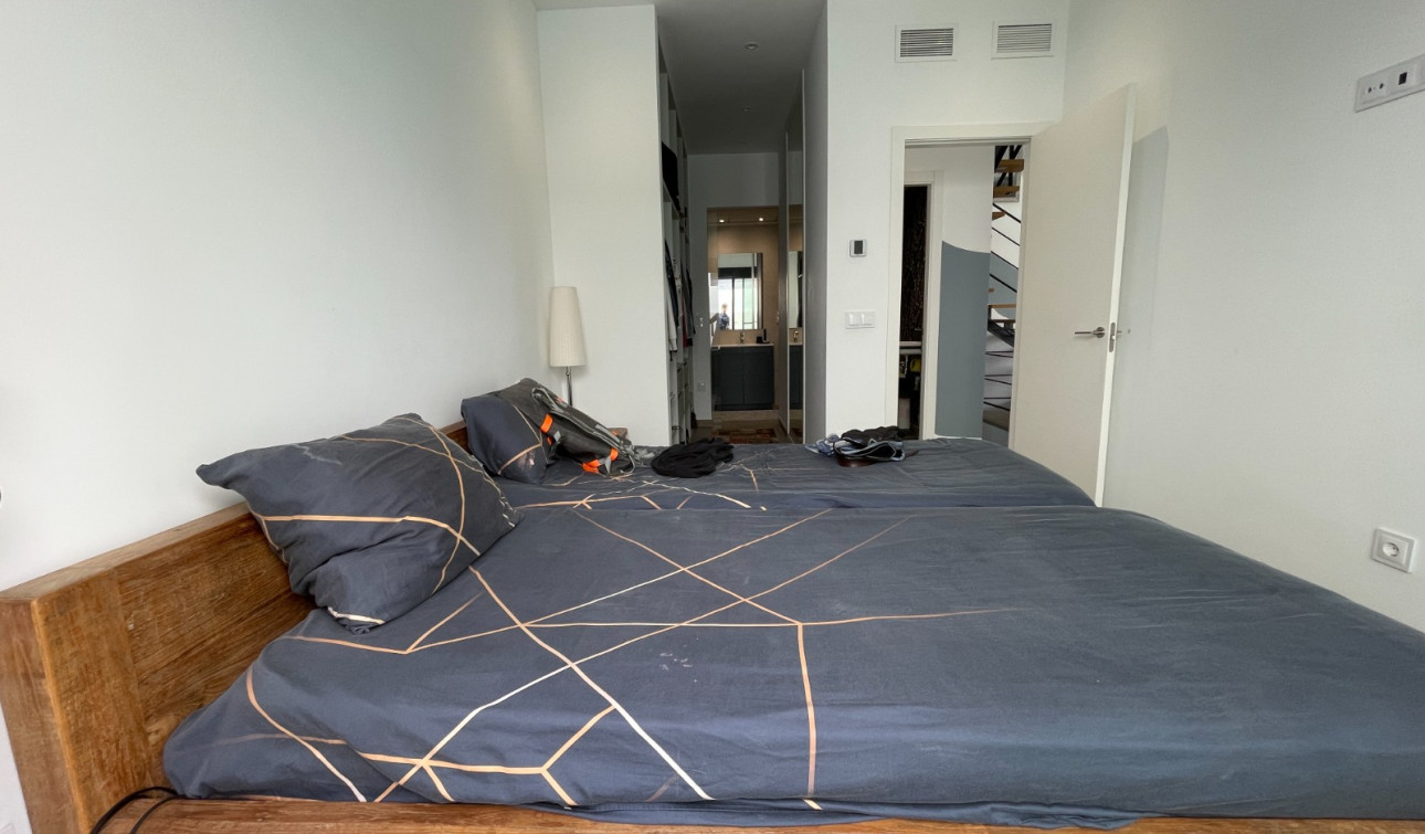 Reventa - Villa independiente - Dolores - ZONA NUEVA