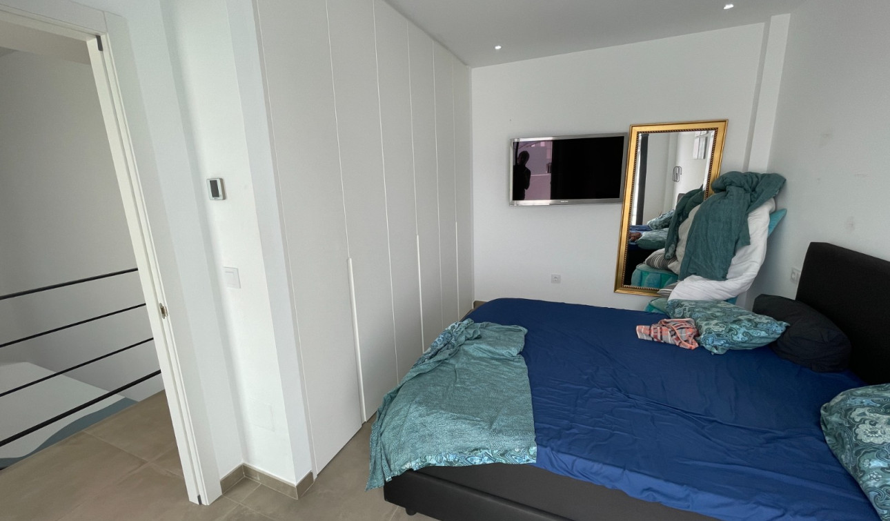 Reventa - Villa independiente - Dolores - ZONA NUEVA