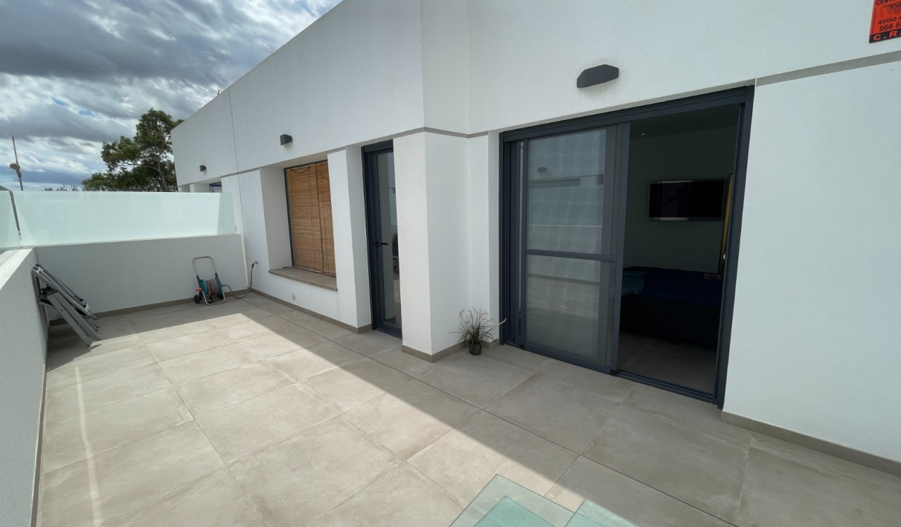 Reventa - Villa independiente - Dolores - ZONA NUEVA