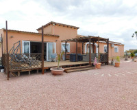 Reventa - Villa independiente - Dolores