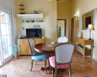 Reventa - Villa independiente - Dolores