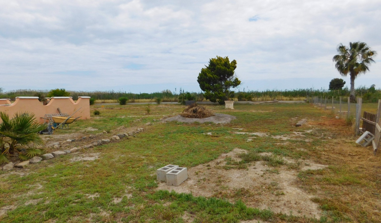 Reventa - Villa independiente - Dolores