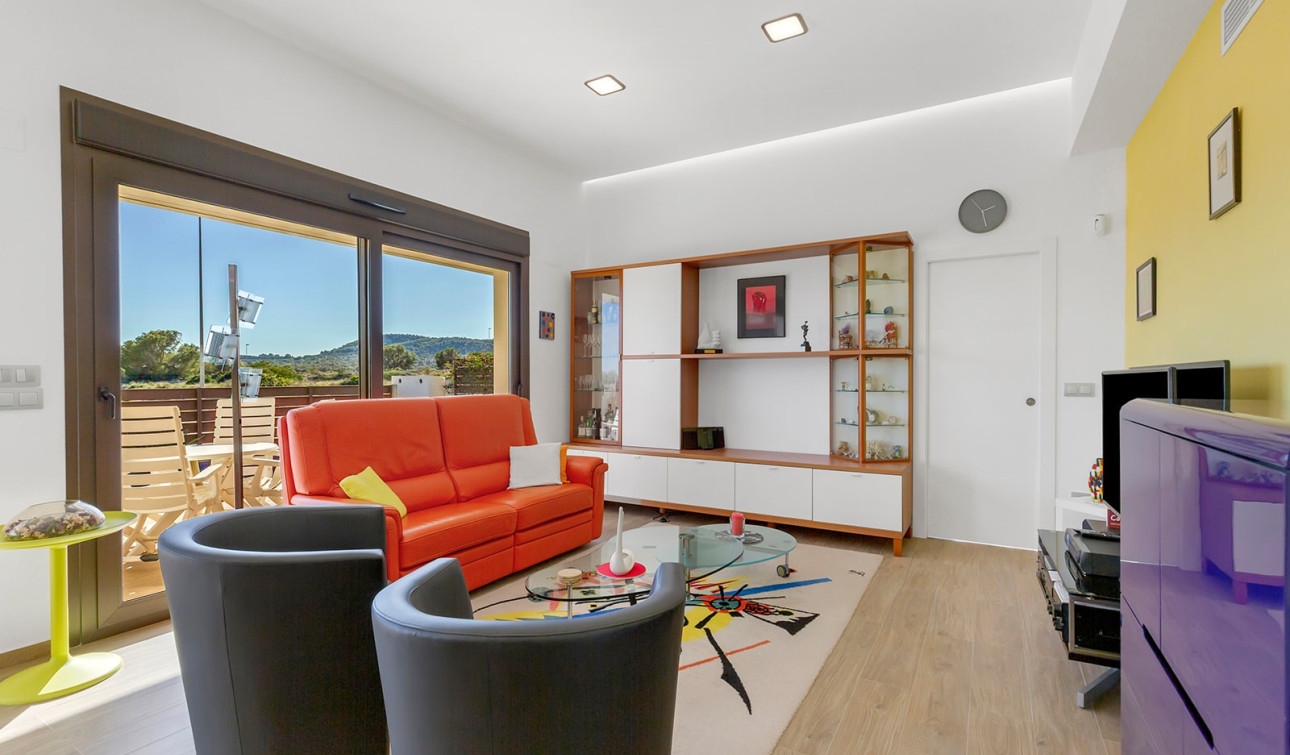 Reventa - Villa independiente - Entre Naranjos - Vistabella Golf