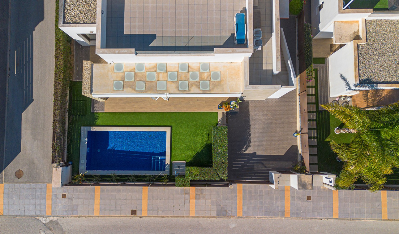 Reventa - Villa independiente - Entre Naranjos - Vistabella Golf