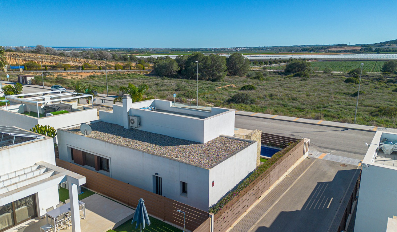 Reventa - Villa independiente - Entre Naranjos - Vistabella Golf