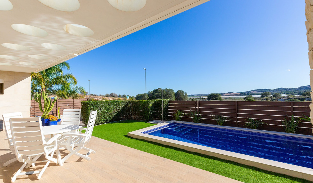 Reventa - Villa independiente - Entre Naranjos - Vistabella Golf