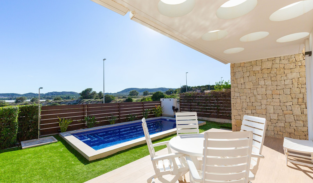 Reventa - Villa independiente - Entre Naranjos - Vistabella