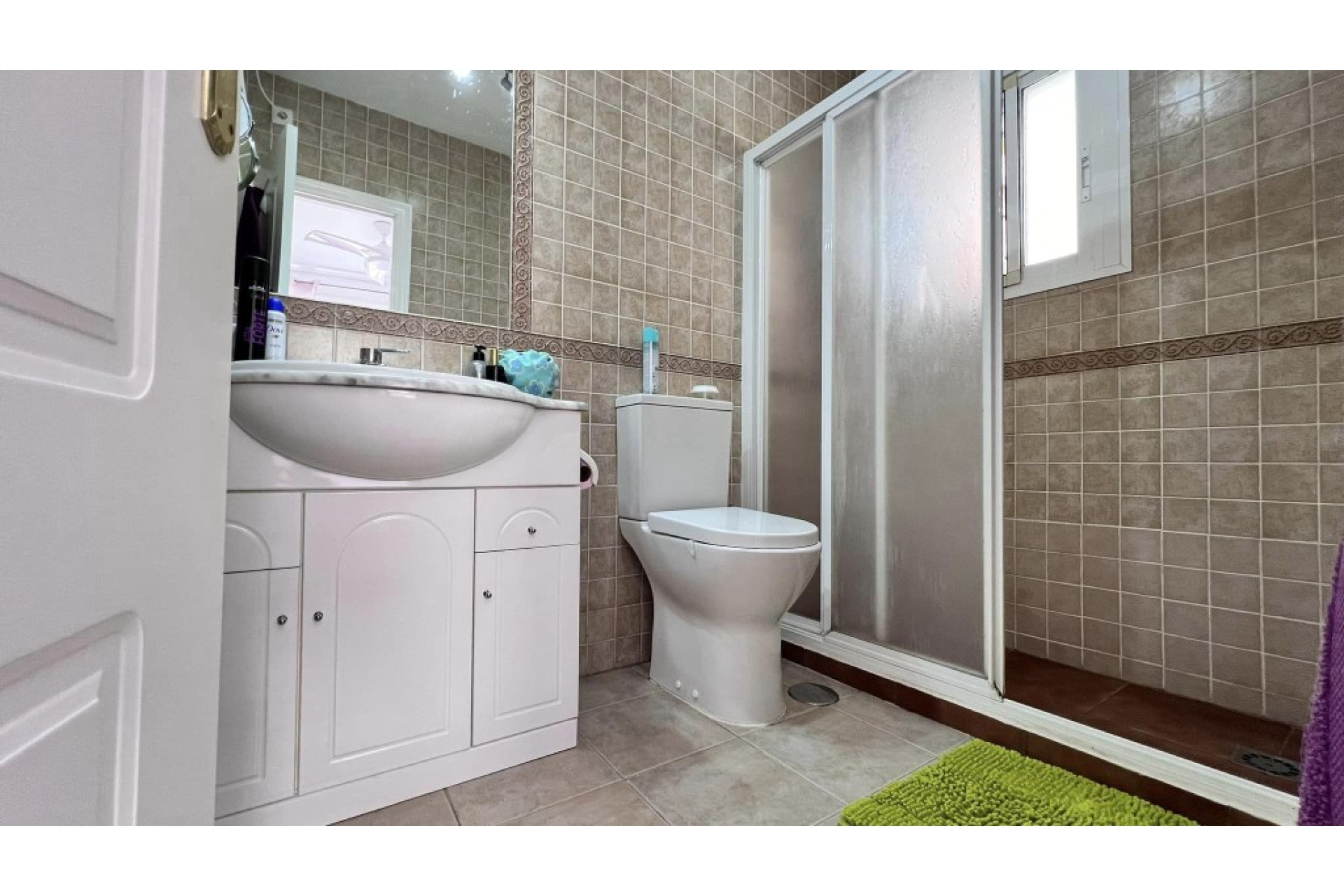 Reventa - Villa independiente - Entre Naranjos