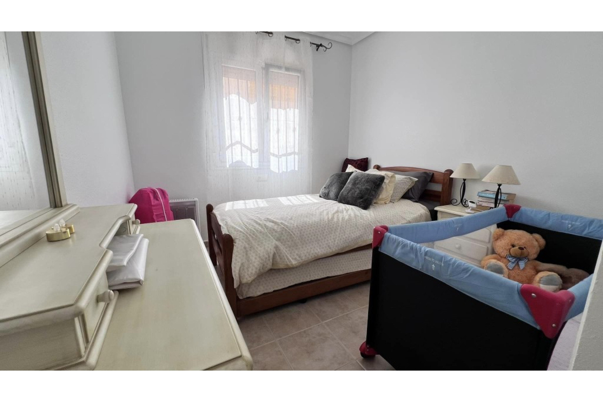 Reventa - Villa independiente - Entre Naranjos