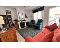 Reventa - Villa independiente - Entre Naranjos