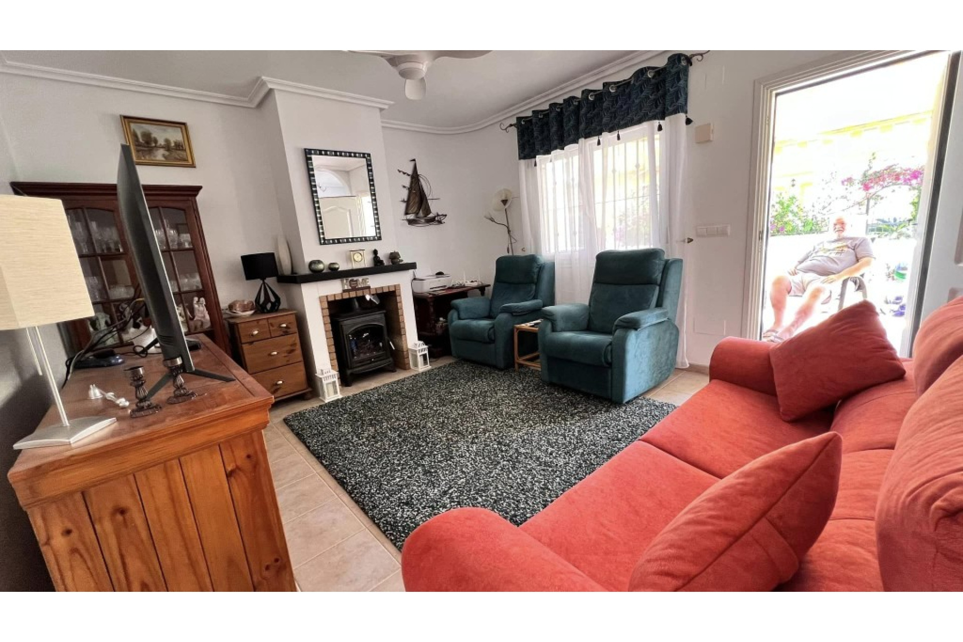 Reventa - Villa independiente - Entre Naranjos