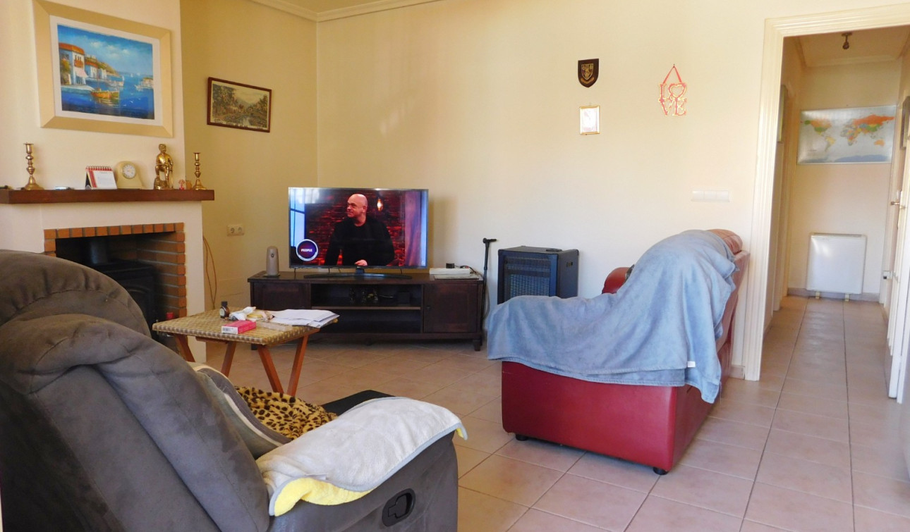 Reventa - Villa independiente - Entre Naranjos