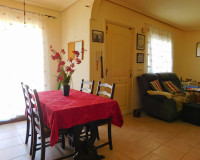 Reventa - Villa independiente - Entre Naranjos