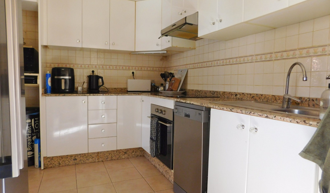 Reventa - Villa independiente - Entre Naranjos