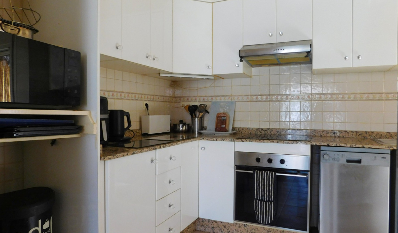 Reventa - Villa independiente - Entre Naranjos