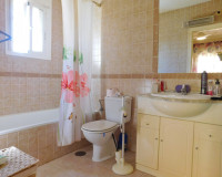 Reventa - Villa independiente - Entre Naranjos