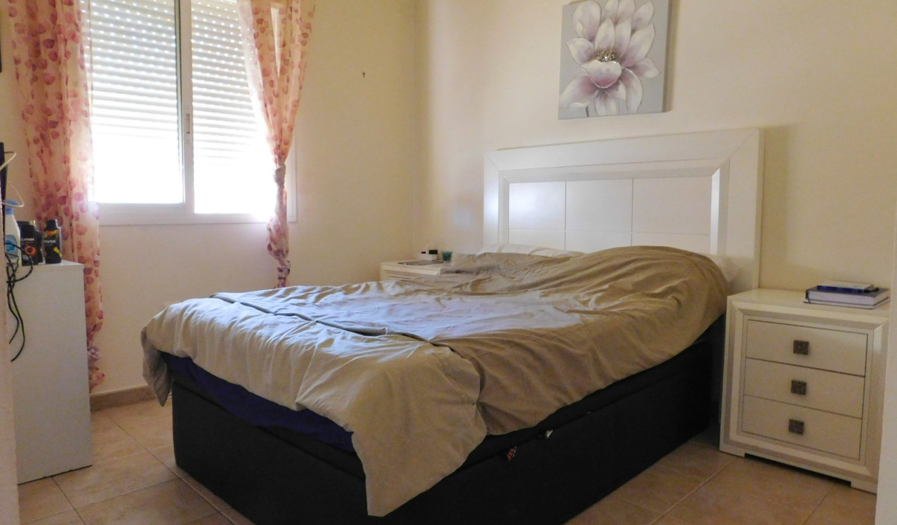 Reventa - Villa independiente - Entre Naranjos