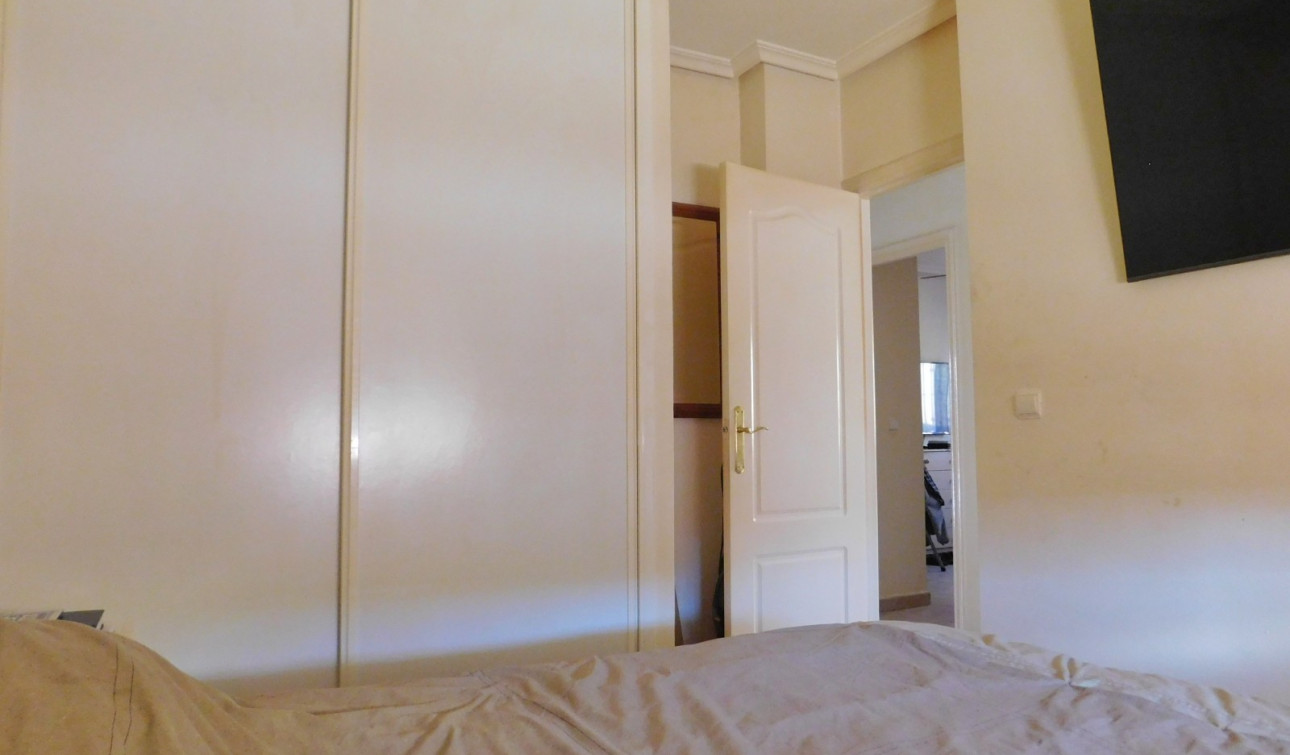 Reventa - Villa independiente - Entre Naranjos