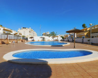 Reventa - Villa independiente - Entre Naranjos