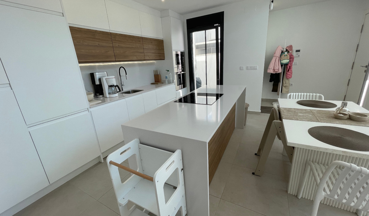 Reventa - Villa independiente - Formentera del Segura - Pueblo