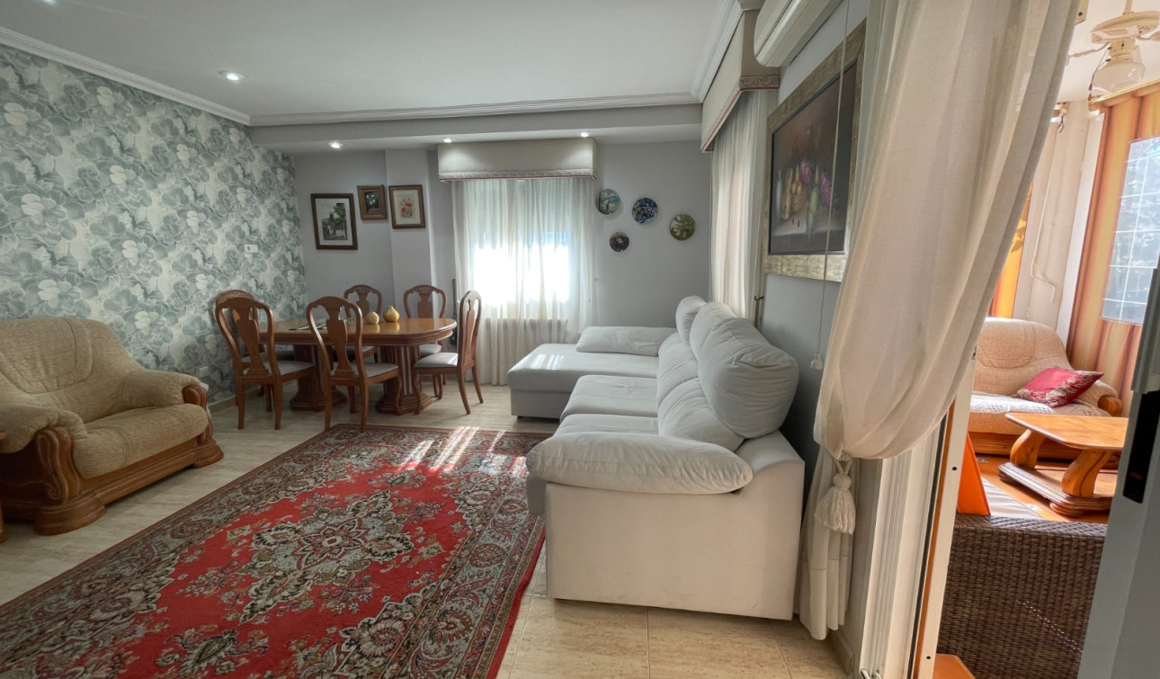 Reventa - Villa independiente - Guardamar del Segura