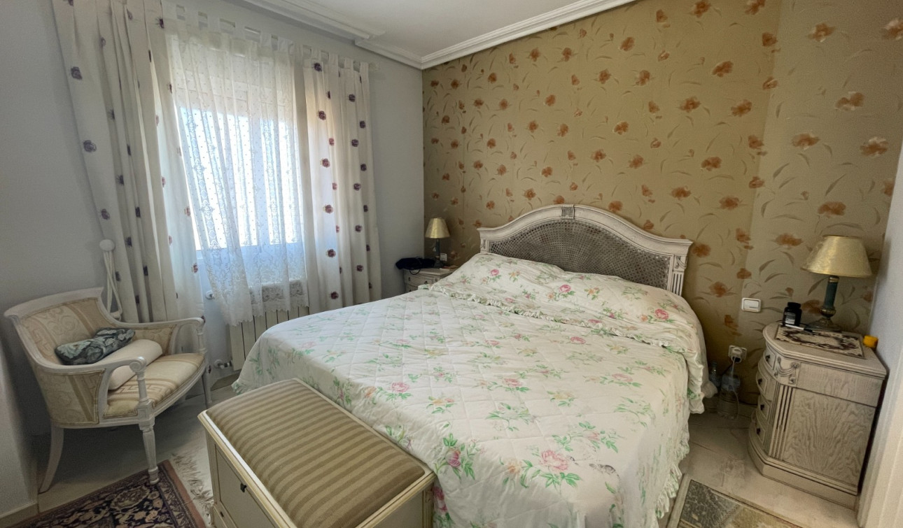 Reventa - Villa independiente - Guardamar del Segura