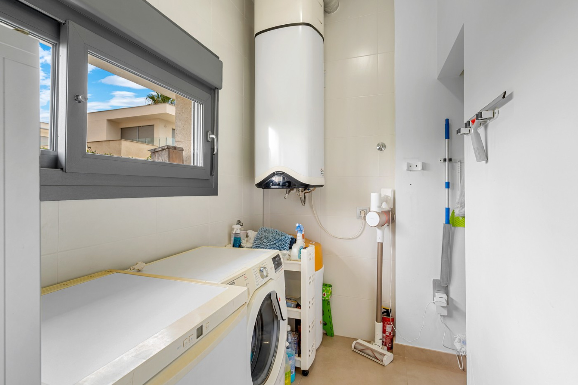 Reventa - Villa independiente - Jacarilla - Vistabella