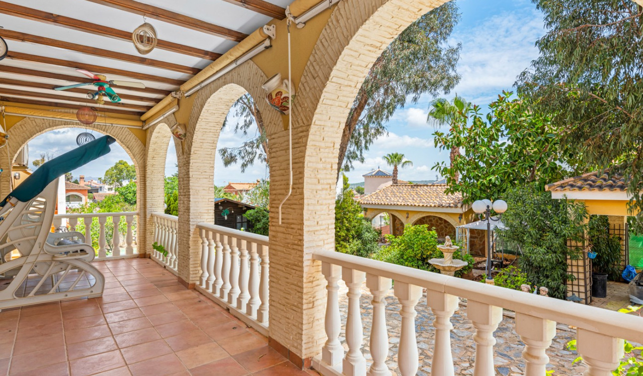 Reventa - Villa independiente - Jacarilla