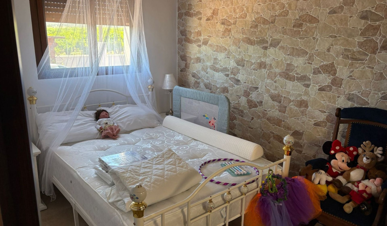 Reventa - Villa independiente - Jacarilla