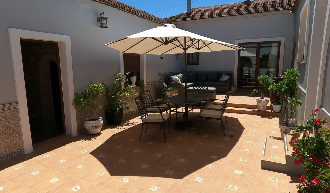 Reventa - Villa independiente - Jacarilla