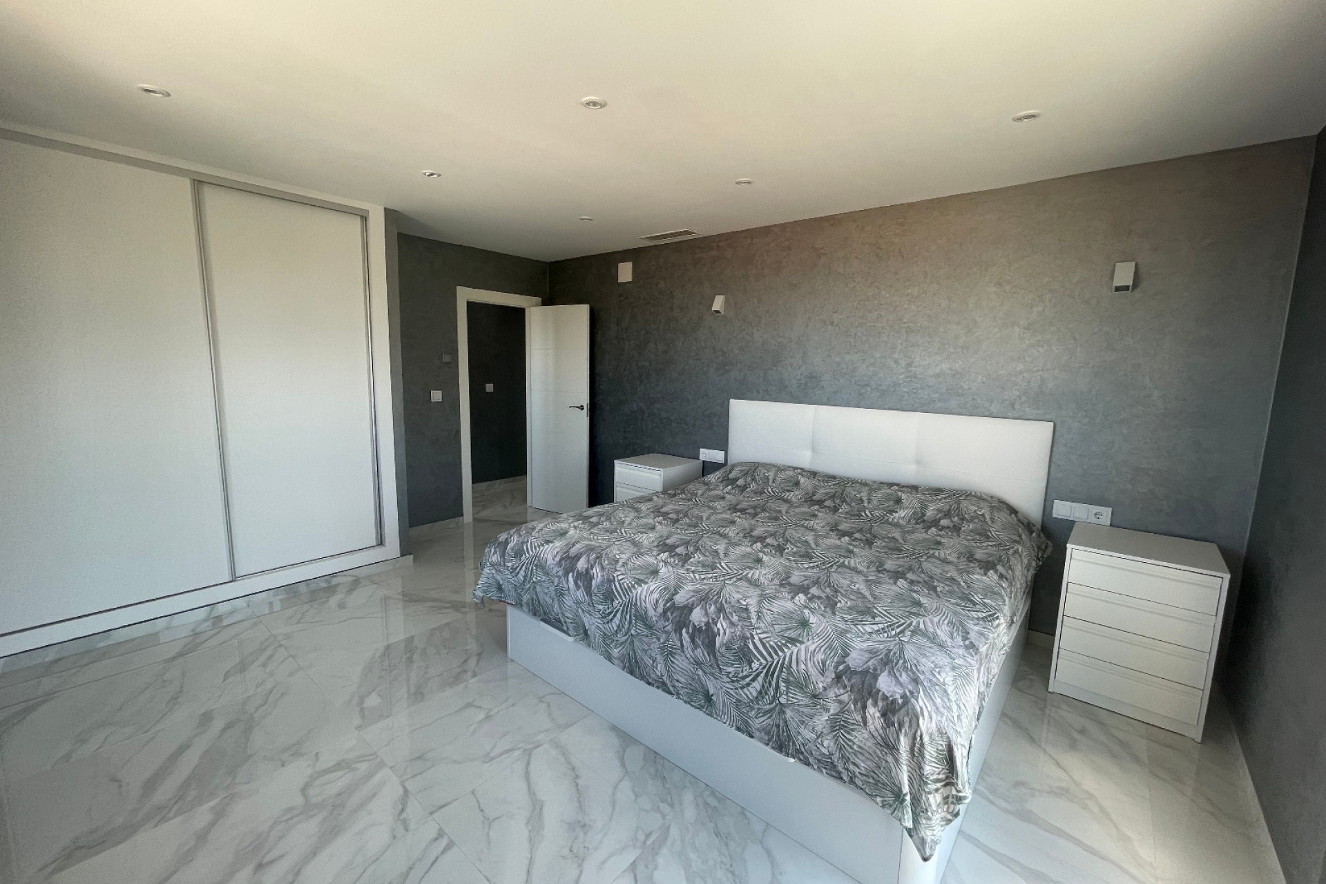 Reventa - Villa independiente - La Mata