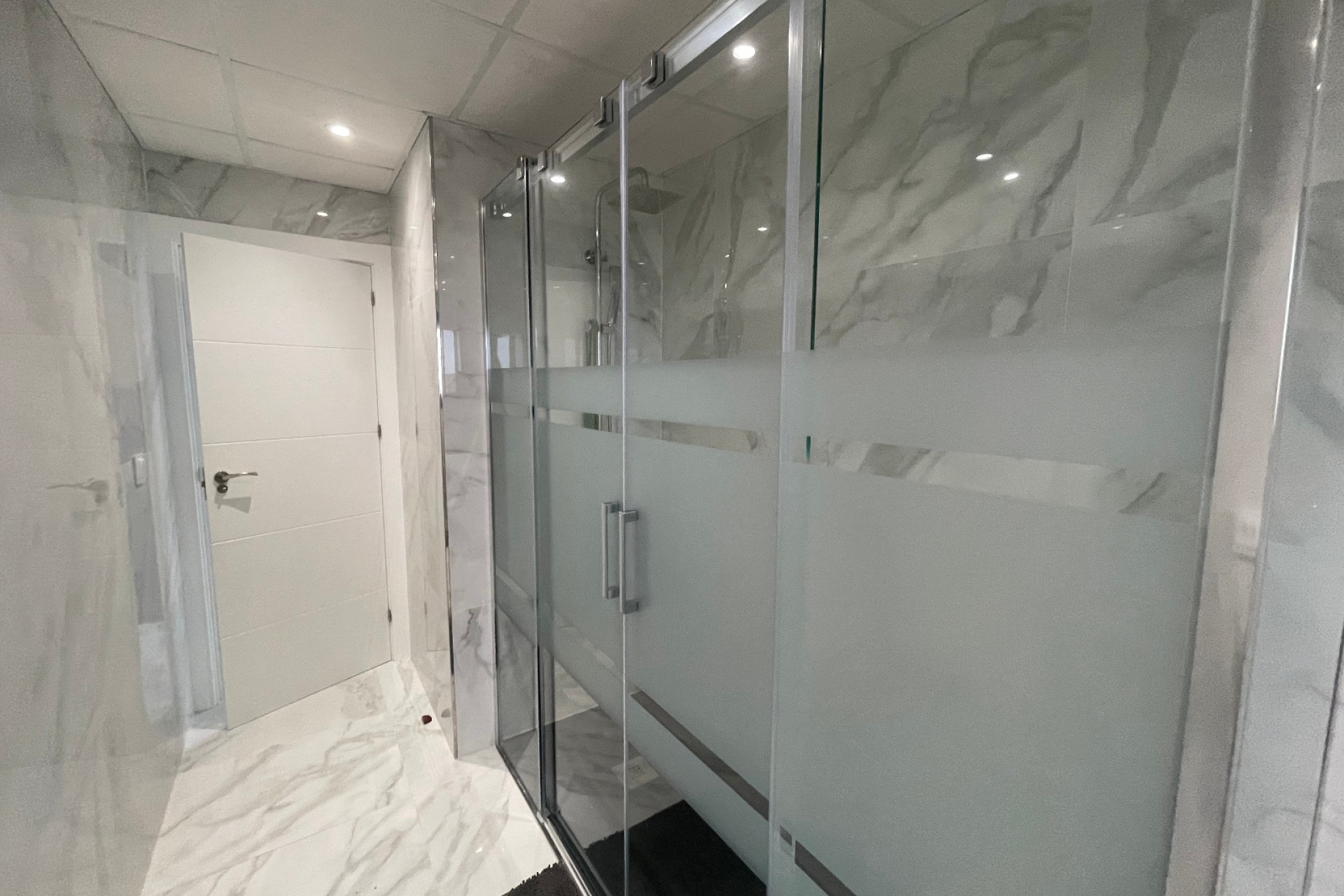 Reventa - Villa independiente - La Mata